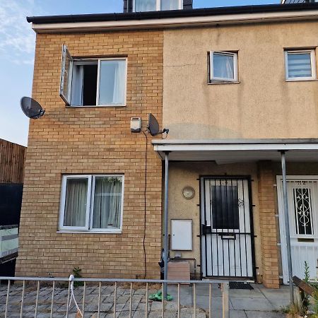 Mile End Budget Guesthouse Londres Exterior foto